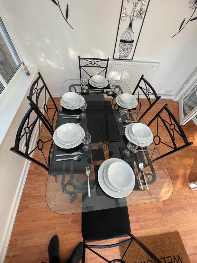 Alder House - A Modern Vibrant 4 Bedroom House Marston Green Exterior foto